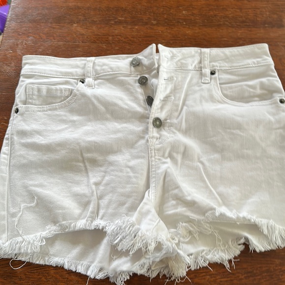 White cutoff shorts - Picture 1 of 7